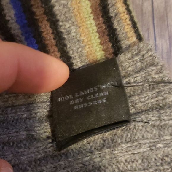 Express lambswool scarf  mens or womens? - Picture 3 of 4